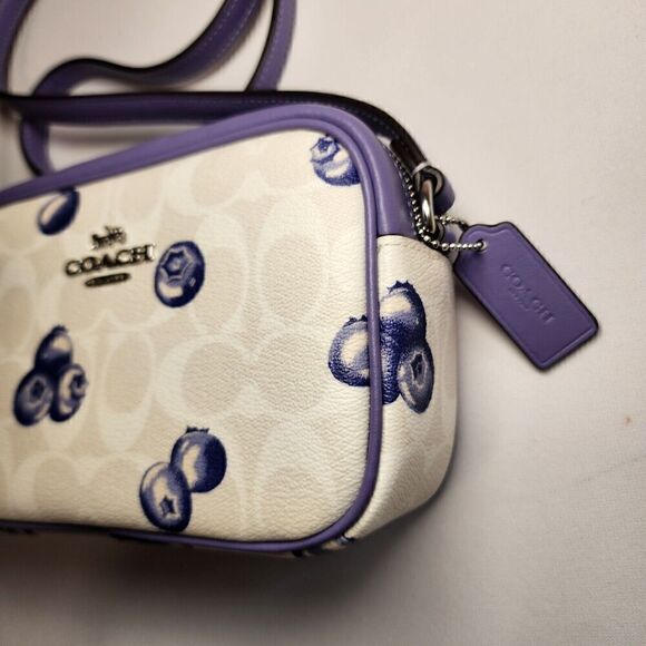 NWT Coach CR176 Mini Jamie Camera Bag With Blueberry Print - Picture 2 of 6